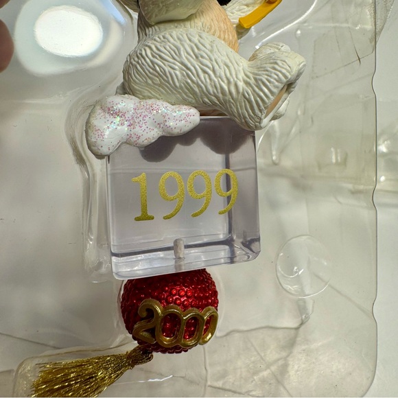 Carlton Cards Ice Pals Dated 1999 2000 Heirloom Collection Christmas Ornament. - Picture 8 of 14